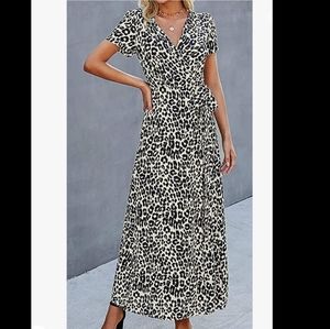 NWOT Pretty Garden Summer V neck Maxi Dress Boho Wrap